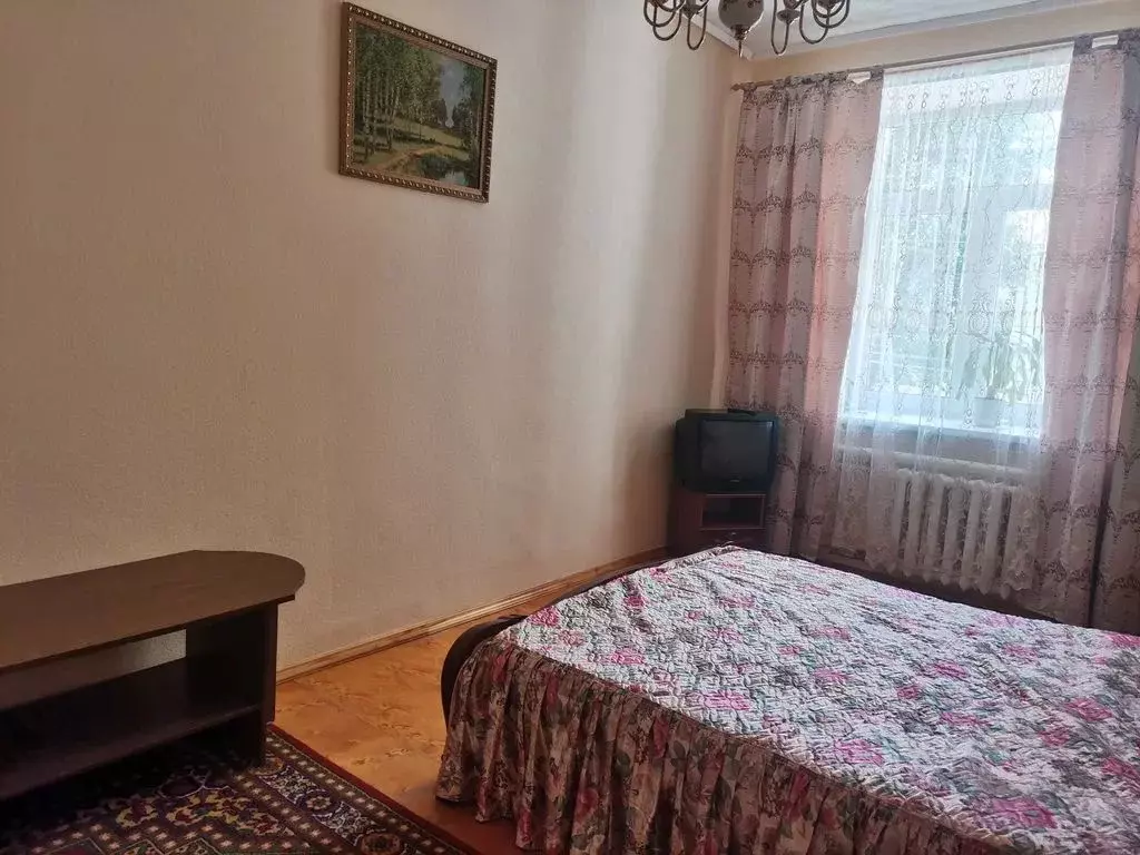 2-к кв. Свердловская область, Каменск-Уральский Октябрьский мкр, ул. ... - Фото 1
