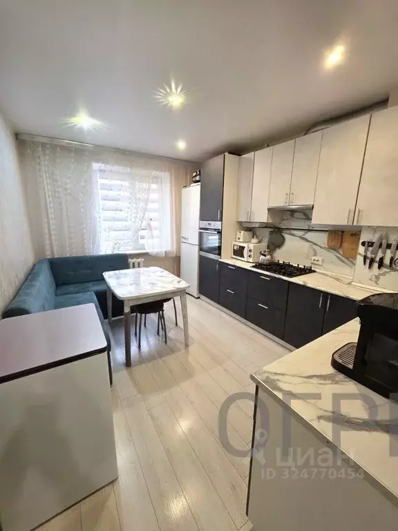 3-к кв. Башкортостан, Уфа ул. Набережная реки Уфы, 3 (77.5 м) - Фото 1