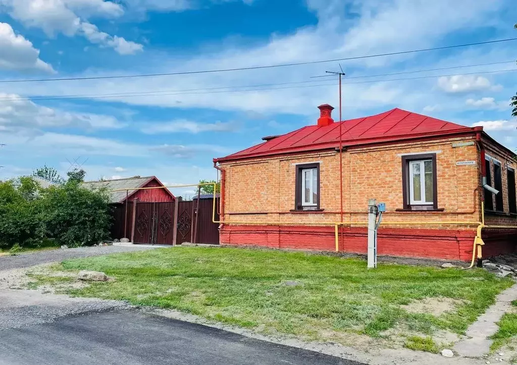 Дом в Воронежская область, Павловск ул. Ленина, 41 (43 м) - Фото 0