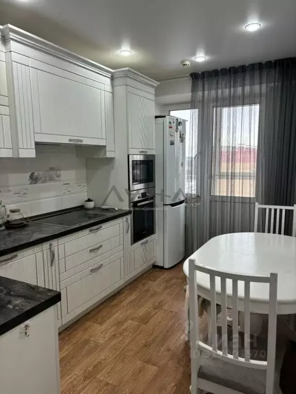 3-к кв. Татарстан, Набережные Челны ул. Раскольникова, 65А (68.5 м) - Фото 0