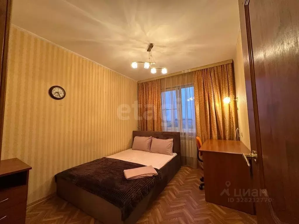 3-к кв. Тульская область, Тула ул. Революции, 17 (64.0 м) - Фото 2