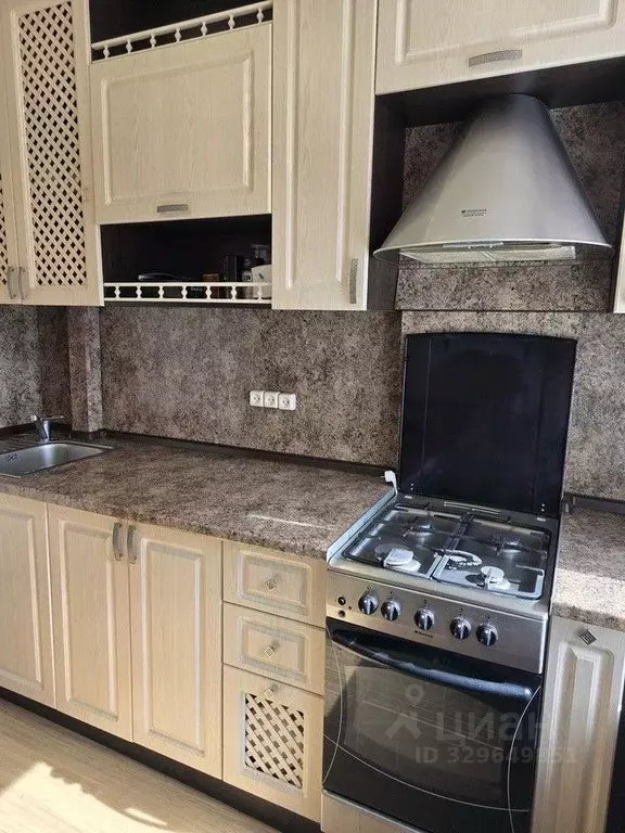 2-к кв. Чувашия, Чебоксары просп. Ленина, 25 (60.0 м) - Фото 1