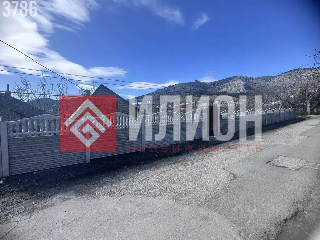 Дом в Крым, Судак муниципальный округ, с. Веселое ул. Специалистов (84 ... - Фото 2