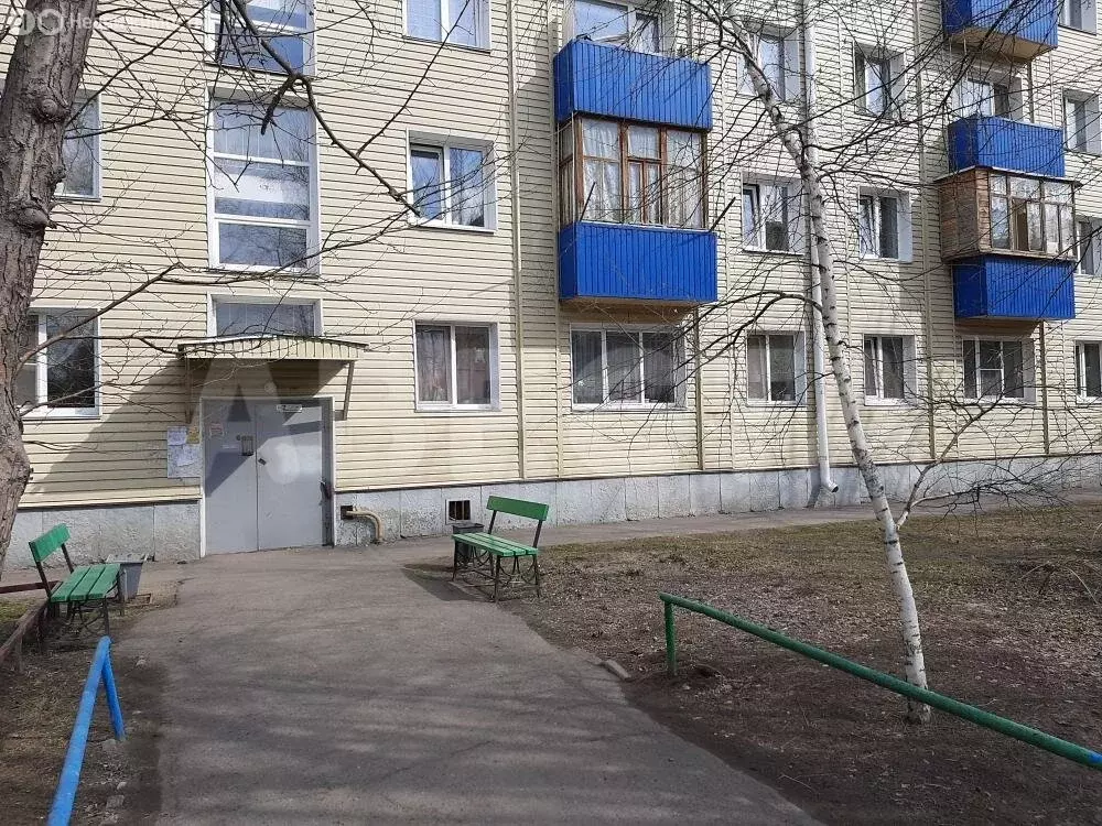 3-комнатная квартира: Омск, улица Петра Осминина, 2 (54.9 м) - Фото 1