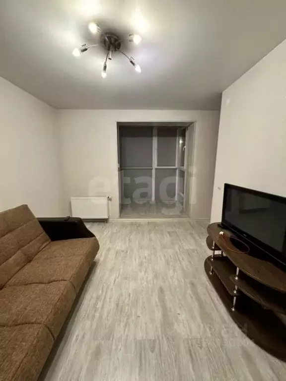 Студия Тюменская область, Тюмень ул. Ю.-Р.Г. Эрвье, 24к2 (30.0 м) - Фото 1