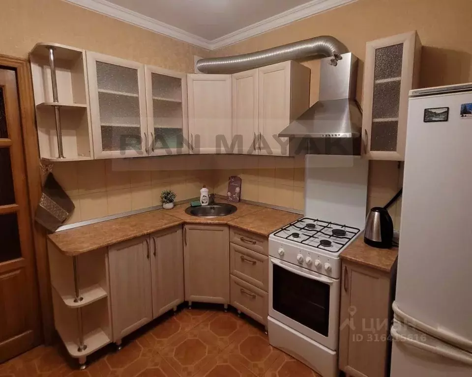 2-к кв. Адыгея, Майкоп ул. Юннатов, 2 (52.0 м) - Фото 0