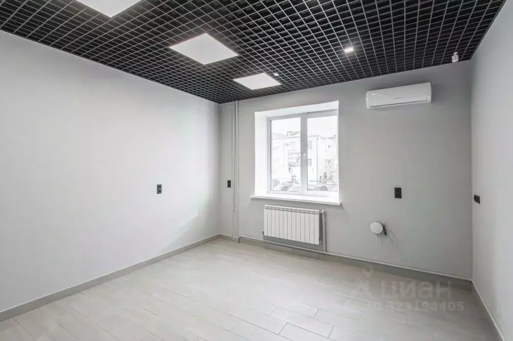 Помещение свободного назначения в Омская область, Омск Тарская ул., 22 ... - Фото 1