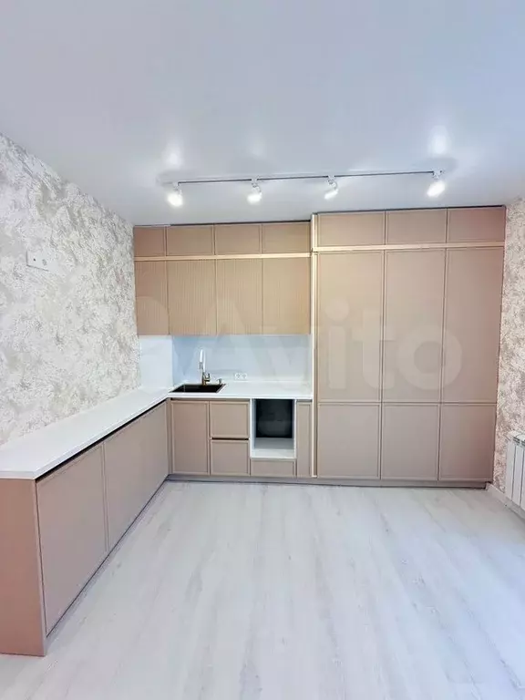 1-к. квартира, 40,8 м, 2/9 эт. - Фото 0