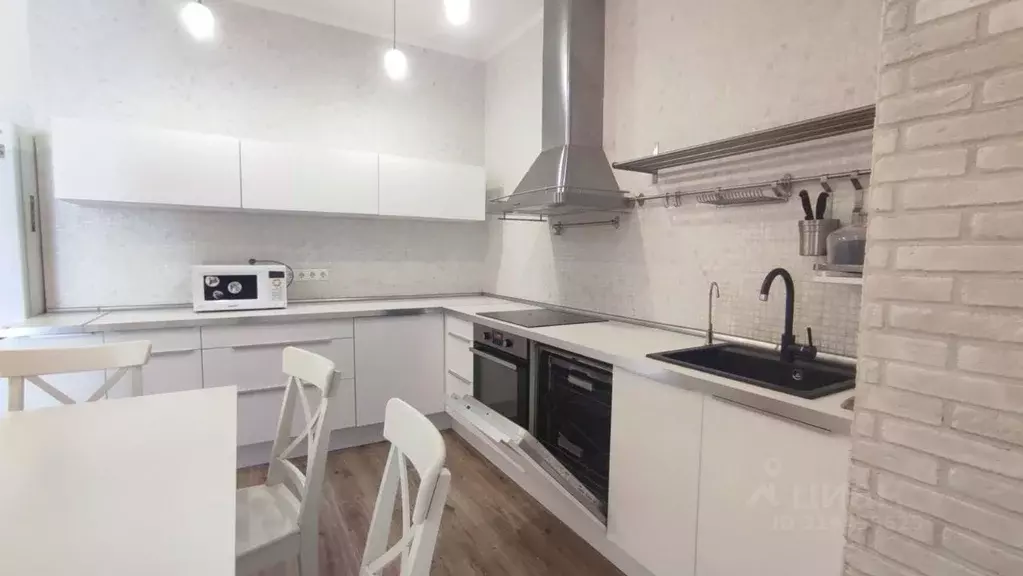 3-к кв. Московская область, Красногорск Ильинское ш., 16 (88.0 м) - Фото 1