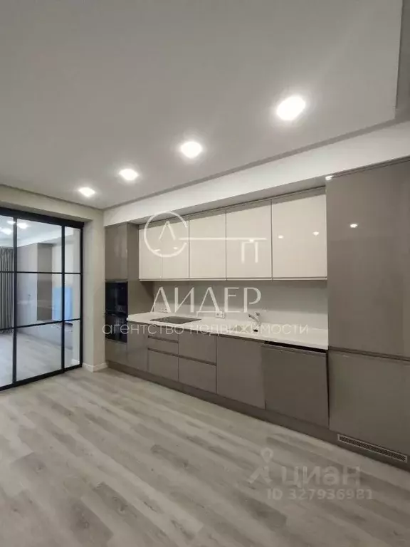 2-к кв. Краснодарский край, Сочи Новый Сочи мкр, ул. Политехническая, ... - Фото 1