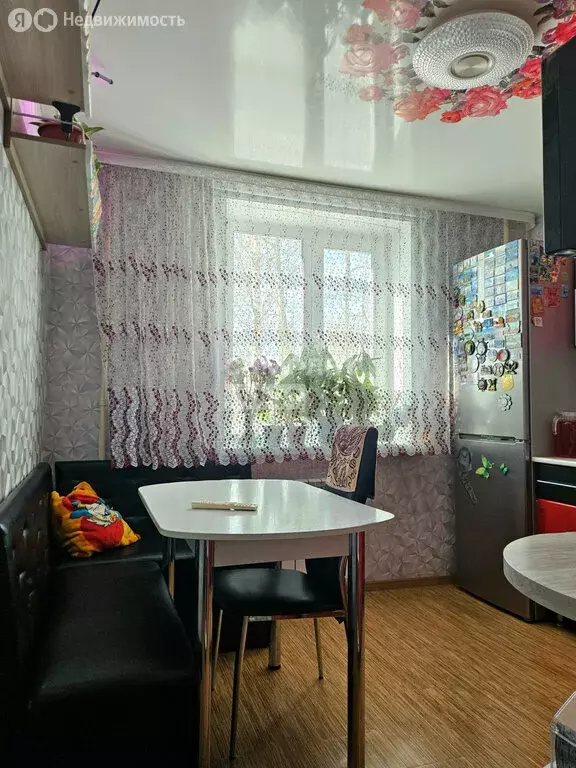 2-комнатная квартира: Сыктывкар, проспект Бумажников, 38 (51.6 м) - Фото 1