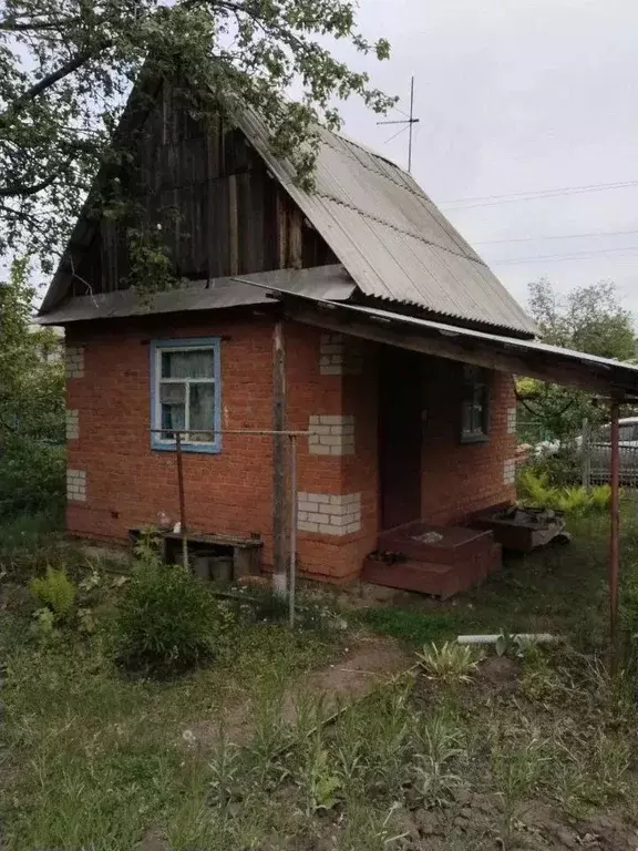 Дом в Саратовская область, Энгельсский район, Красноярское ... - Фото 1