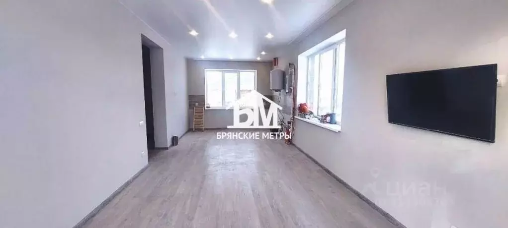 Дом в Брянская область, Брянский район, Отрадненское с/пос, с. ... - Фото 2