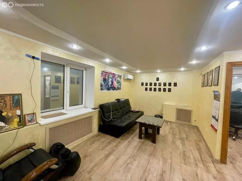 1-комнатная квартира: Волгоград, улица Землянского, 1 (30 м) - Фото 1