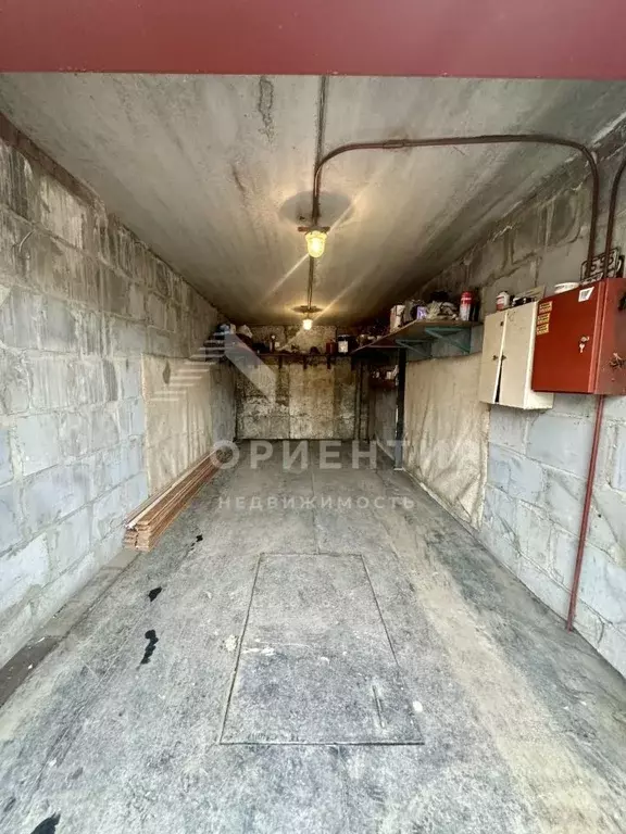 Гараж в Свердловская область, Екатеринбург ул. Крестинского, 48/1 (17 ... - Фото 1