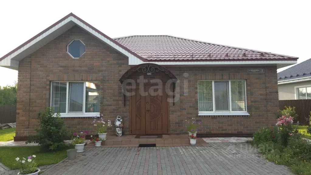 Дом в Тюменская область, Тюмень Княжева мкр, ул. Анатолия Шакшина (97 ... - Фото 1