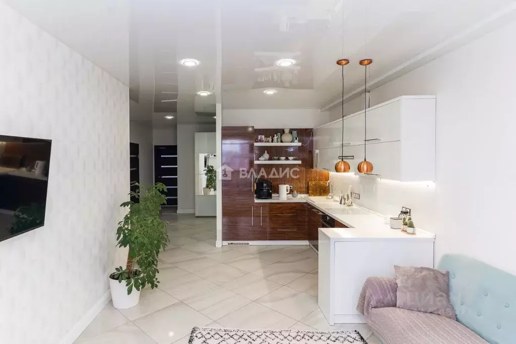 2-к кв. Владимирская область, Ковров Еловая ул., 84/7 (82.55 м) - Фото 2