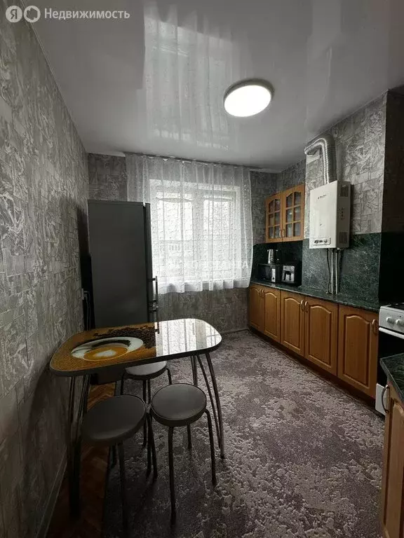 3-комнатная квартира: Чебаркуль, улица Мира, 25А (63.1 м) - Фото 1