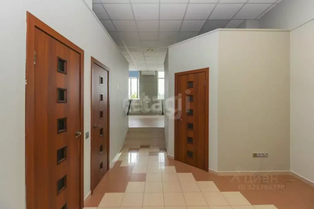 Офис в Омская область, Омск просп. Комарова, 11к1 (76 м) - Фото 0