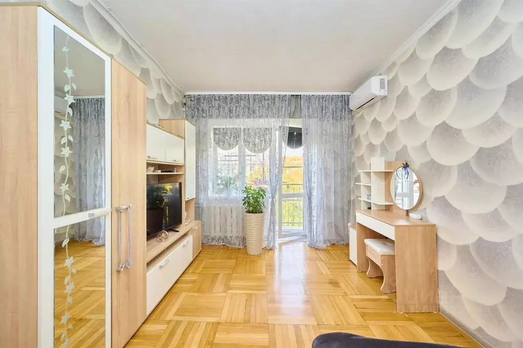 3-к кв. Краснодарский край, Краснодар Ставропольская ул., 125/2 (60.0 ... - Фото 1