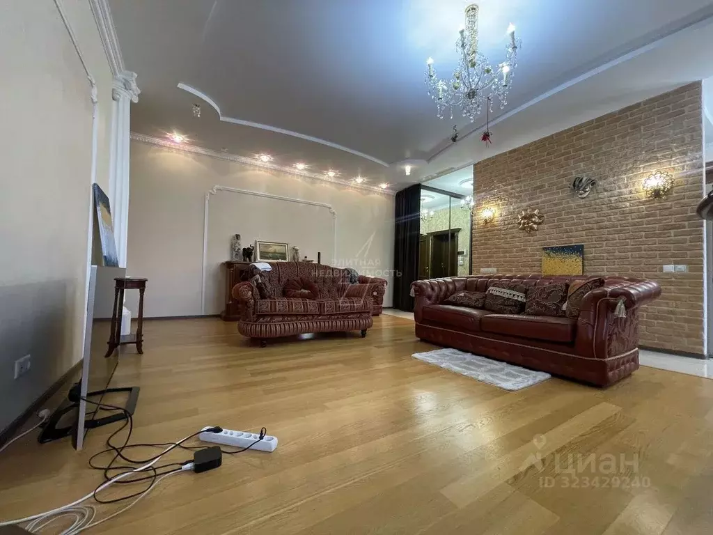 4-к кв. Татарстан, Казань ул. Касаткина, 25 (130.0 м) - Фото 1