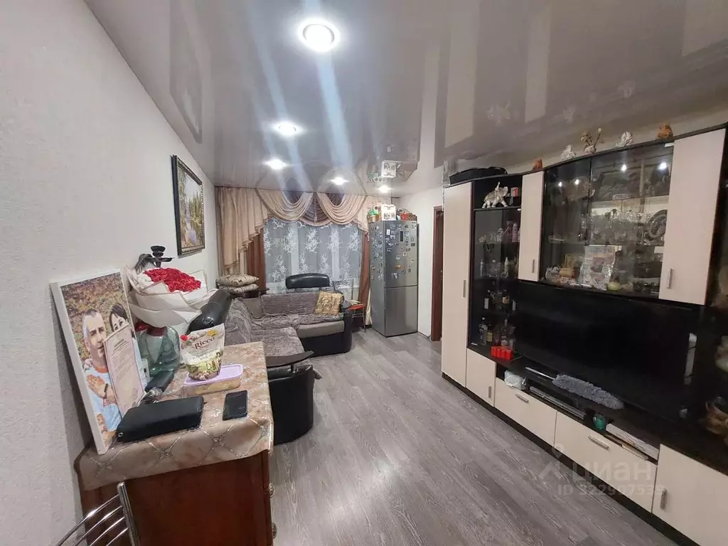 3-к кв. Ярославская область, Ярославль ул. Урицкого, 13 (56.2 м) - Фото 1