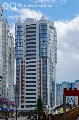 2-комнатная квартира: Тюмень, улица Константина Посьета, 5 (58.9 м) - Фото 1
