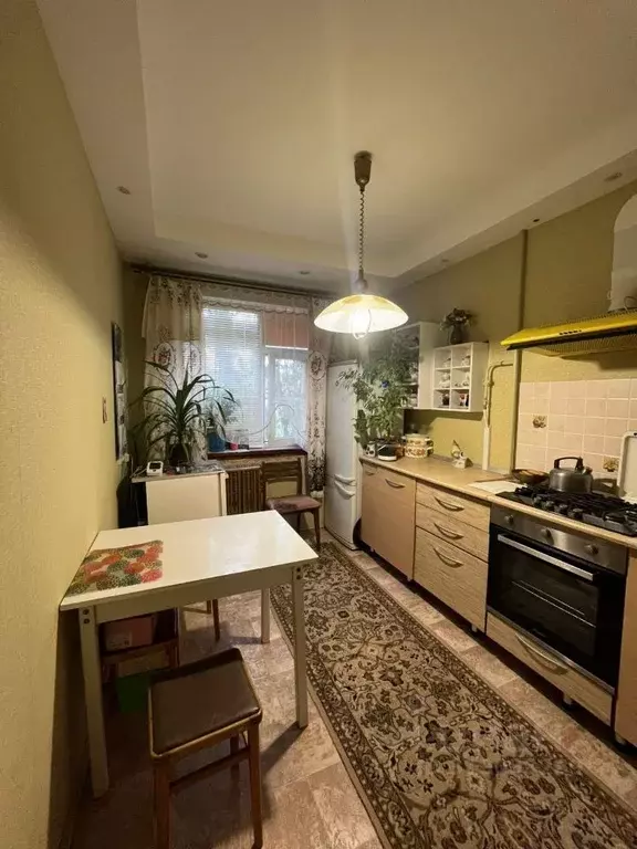 2-к кв. Волгоградская область, Волгоград ул. 8-й Воздушной Армии, 26 ... - Фото 0