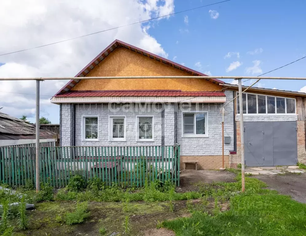 Дом в Челябинская область, Верхний Уфалей Учебная ул. (57 м) - Фото 0