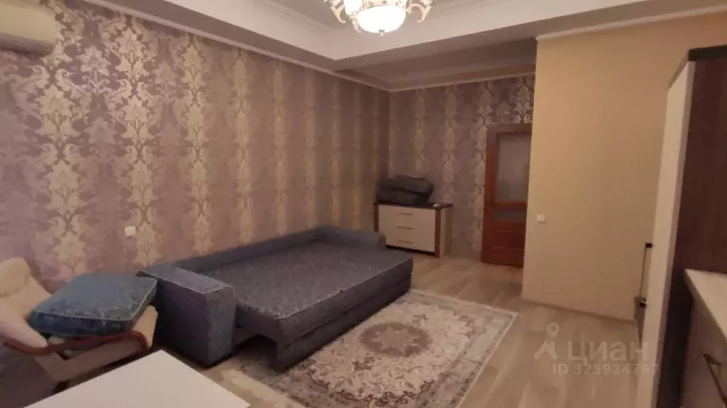 1-к кв. Крым, Симферополь просп. Кирова, 49В (52.0 м) - Фото 2