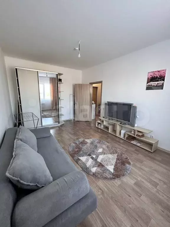1-к. квартира, 43 м, 4/7 эт. - Фото 1