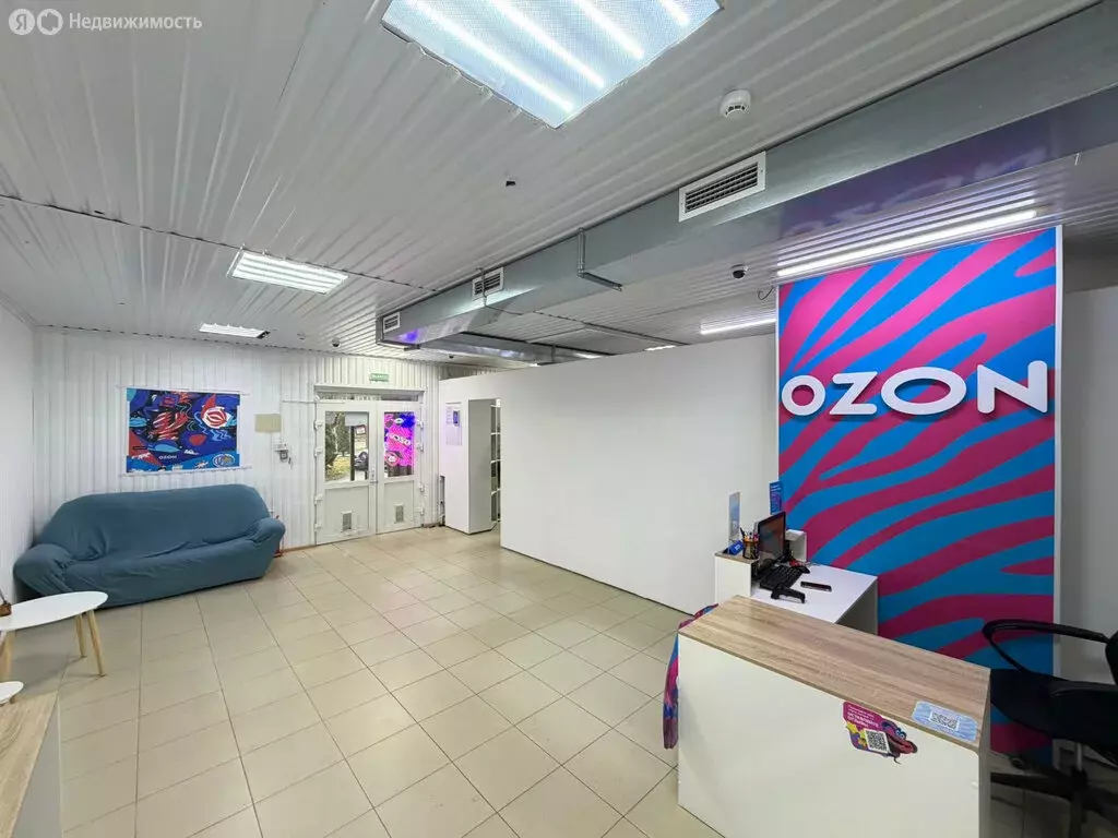 Торговая площадь (228 м) - Фото 2