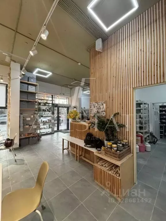 Торговая площадь в Татарстан, Казань ул. Николая Столбова, 1/3 (127 м) - Фото 2