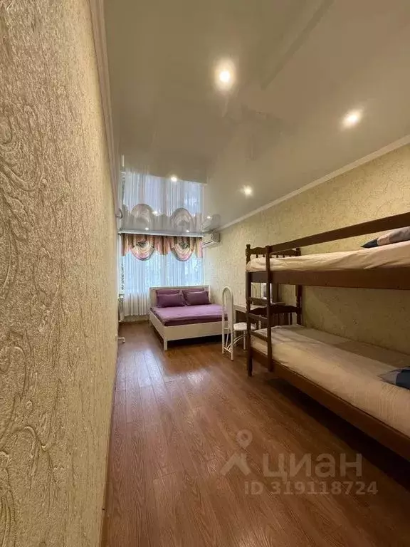 2-к кв. Краснодарский край, Сочи Гагарина мкр, ул. Чайковского, 6 ... - Фото 0