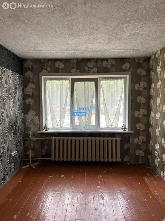 3-комнатная квартира: Бийск, улица Разина, 90/1 (58.8 м) - Фото 1
