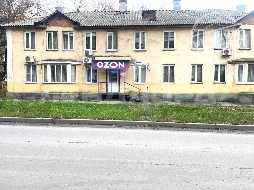 Торговая площадь в Ростовская область, Новочеркасск ул. Калинина, ... - Фото 1