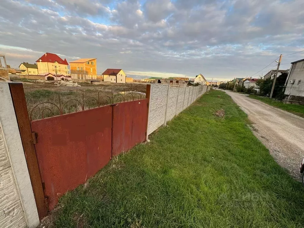 Участок в Крым, Феодосия городской округ, с. Береговое ул. Волошина, ... - Фото 1