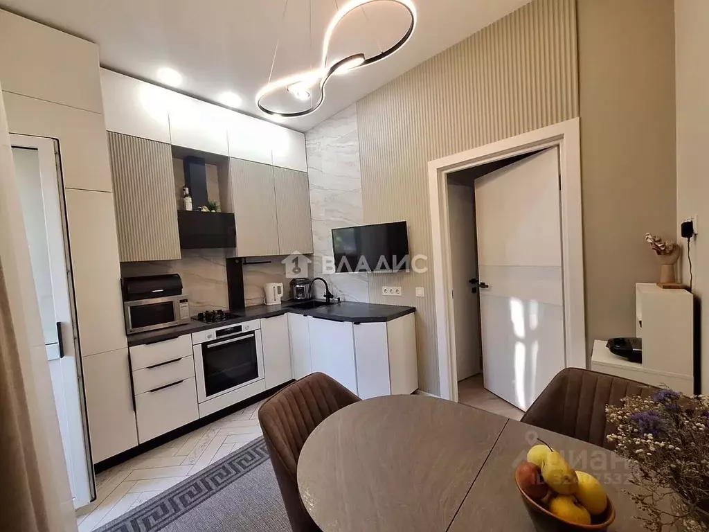 2-к кв. Волгоградская область, Волгоград ул. Маршала Чуйкова, 9 (55.0 ... - Фото 2