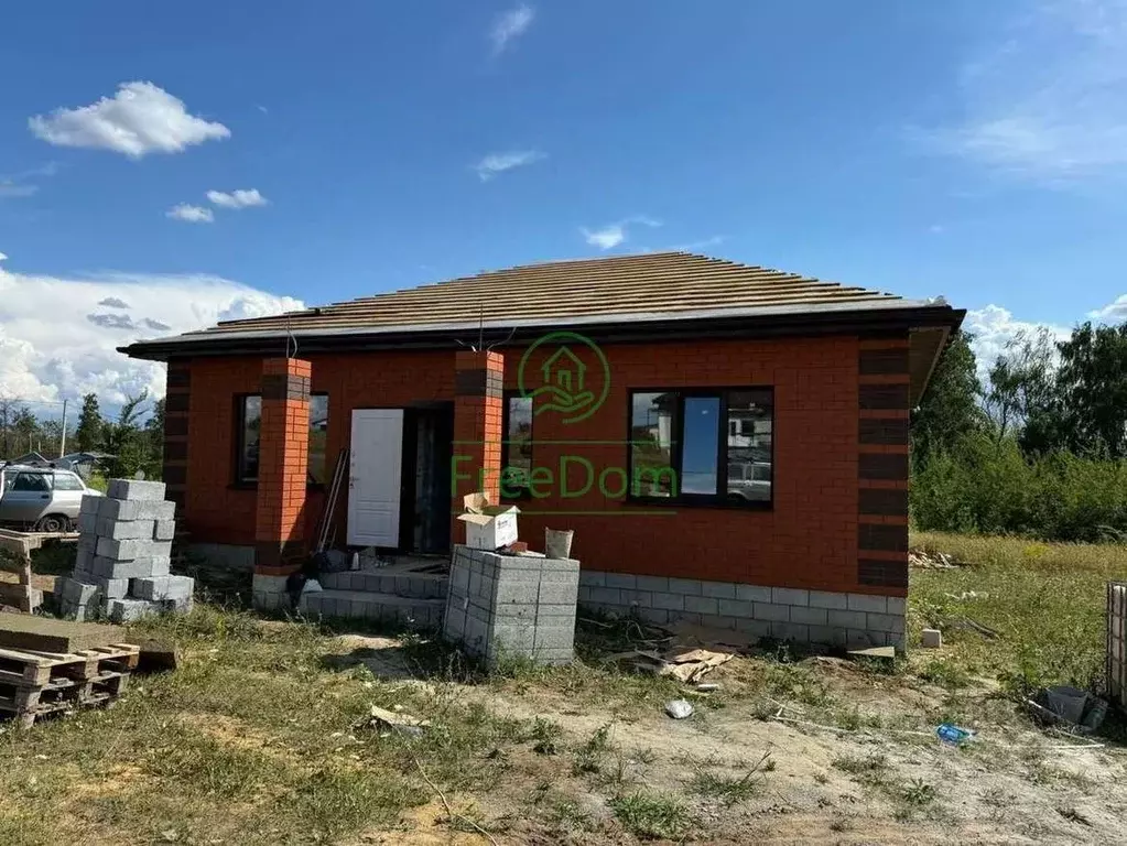 Дом в Белгородская область, Строитель Яковлевский городской округ, ул. ... - Фото 0