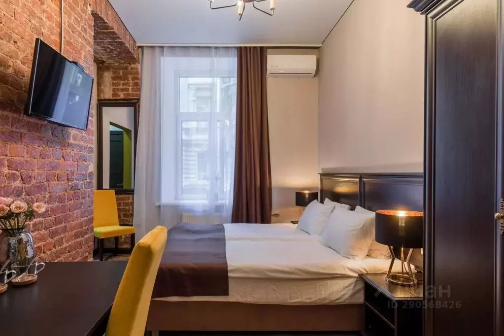 Комната Санкт-Петербург наб. Реки Фонтанки, 64 (18.0 м) - Фото 1