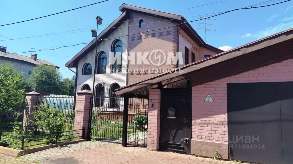Дом в Москва д. Десна, ул. Широкая, 51 (350 м) - Фото 1