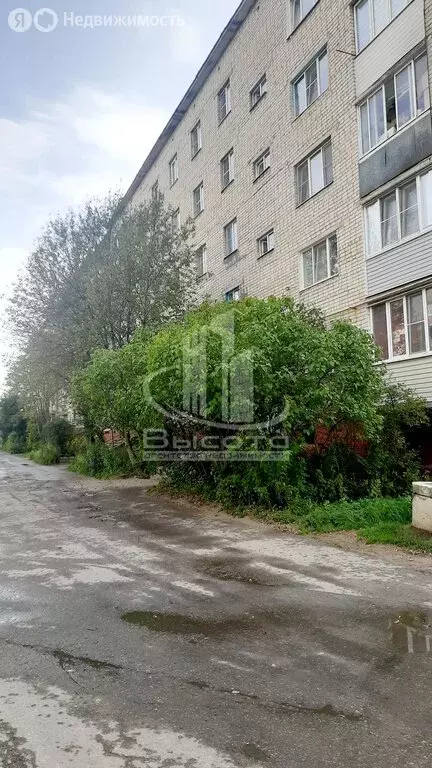 3-комнатная квартира: калуга, улица дружбы, 12 (61 м) - Фото 0