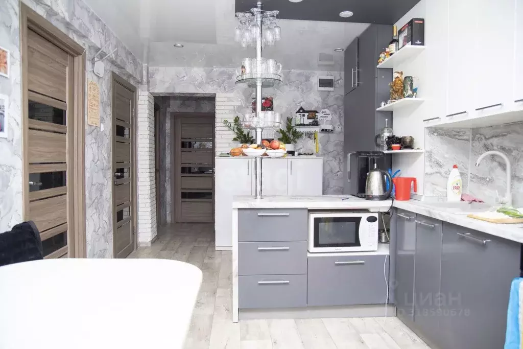 3-к кв. Иркутская область, Ангарск 33-й мкр, 10 (70.0 м) - Фото 1