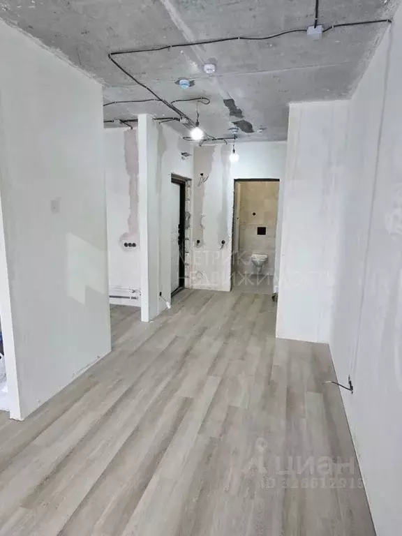 Студия Тюменская область, Тюмень Тарманы мкр, ул. Малышева, 31к1 ... - Фото 1