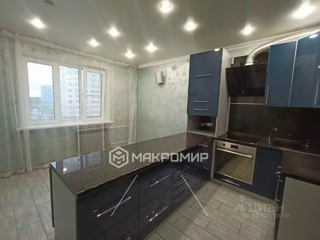 3-к кв. Орловская область, Орел ул. Зеленина, 8 (77.0 м) - Фото 0
