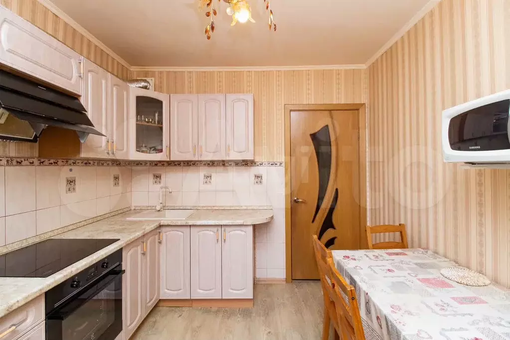 4-к. квартира, 82 м, 1/10 эт. - Фото 0
