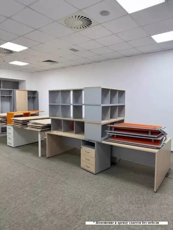 Помещение свободного назначения в Татарстан, Набережные Челны ул. ... - Фото 2