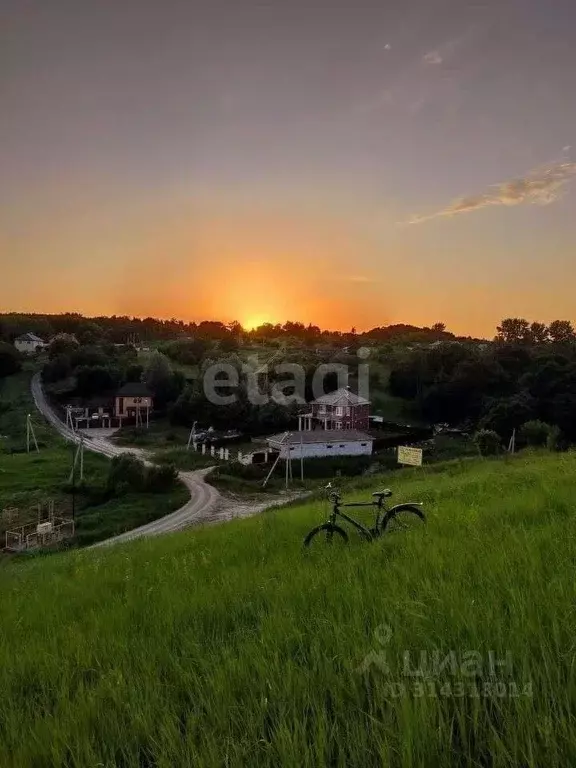 Участок в Курская область, Курский район, Моковский сельсовет, д. ... - Фото 1