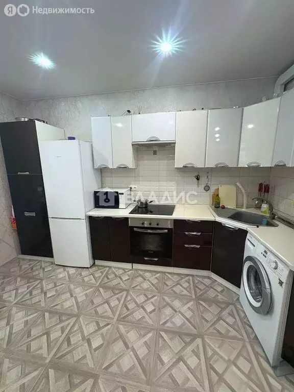 2-комнатная квартира: Белгород, улица Есенина, 9к3 (47.5 м) - Фото 1