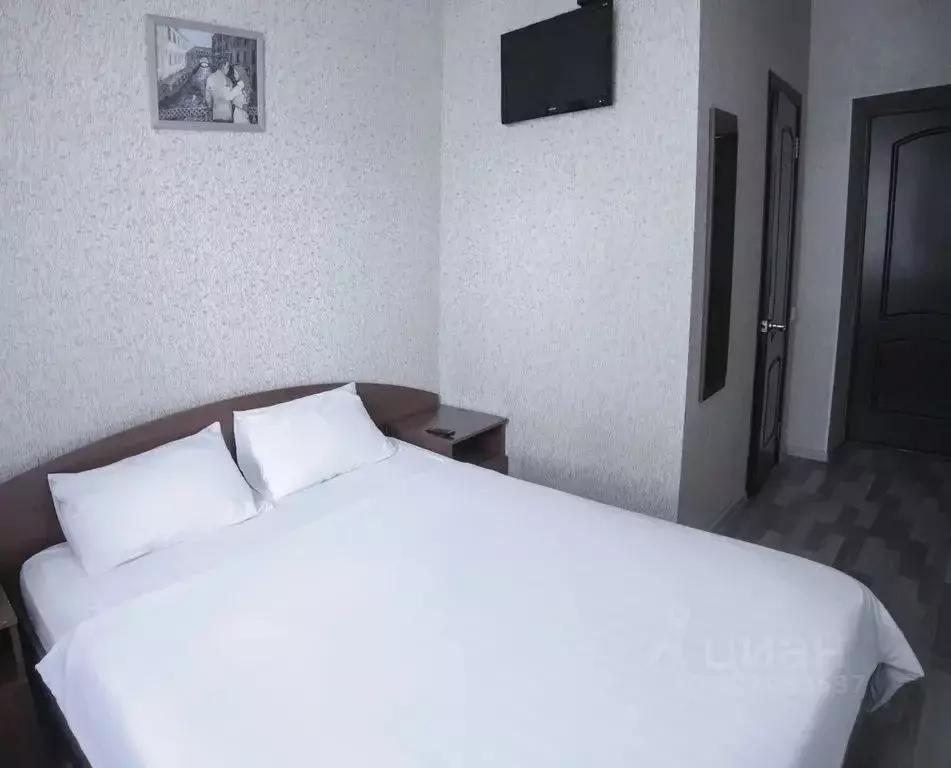 Комната Свердловская область, Екатеринбург пер. Мордвинский, 1 - Фото 1